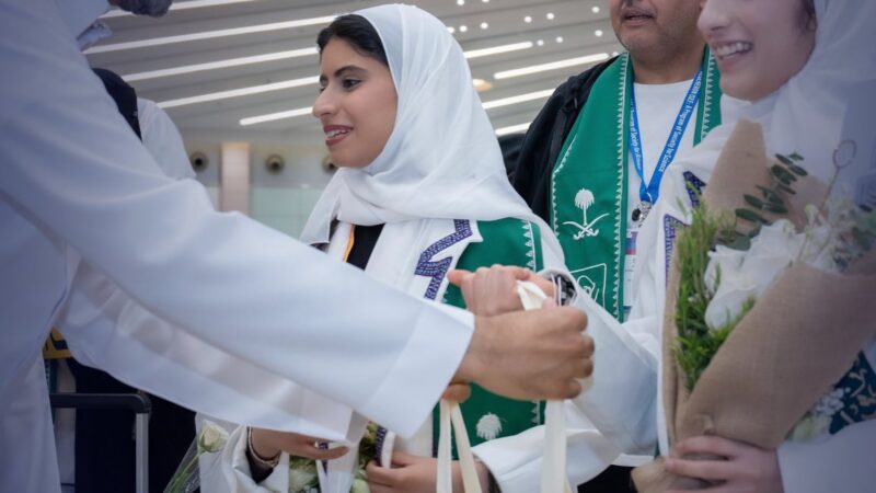 أكاديمية التعلّم تطلق برامج تنمية العقول الشابة
