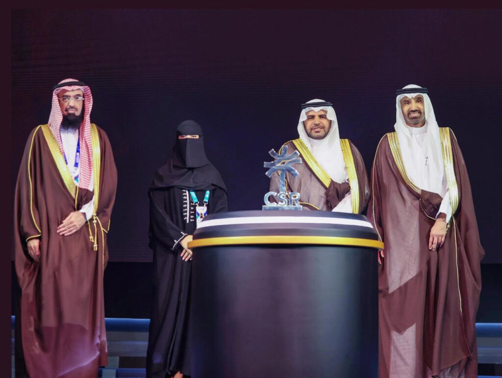 تكريم شركة أكاديمية التعلم من وزير العمل
