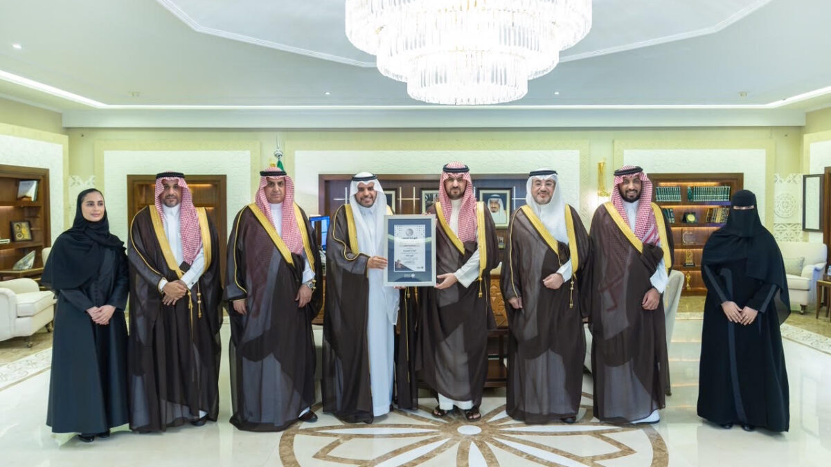 سمو نائب أمير المنطقة الشرقية يستقبل رئيس وأعضاء مجلس الأمناء لمؤسسة أكاديمية التعلّم لخدمة المجتمع